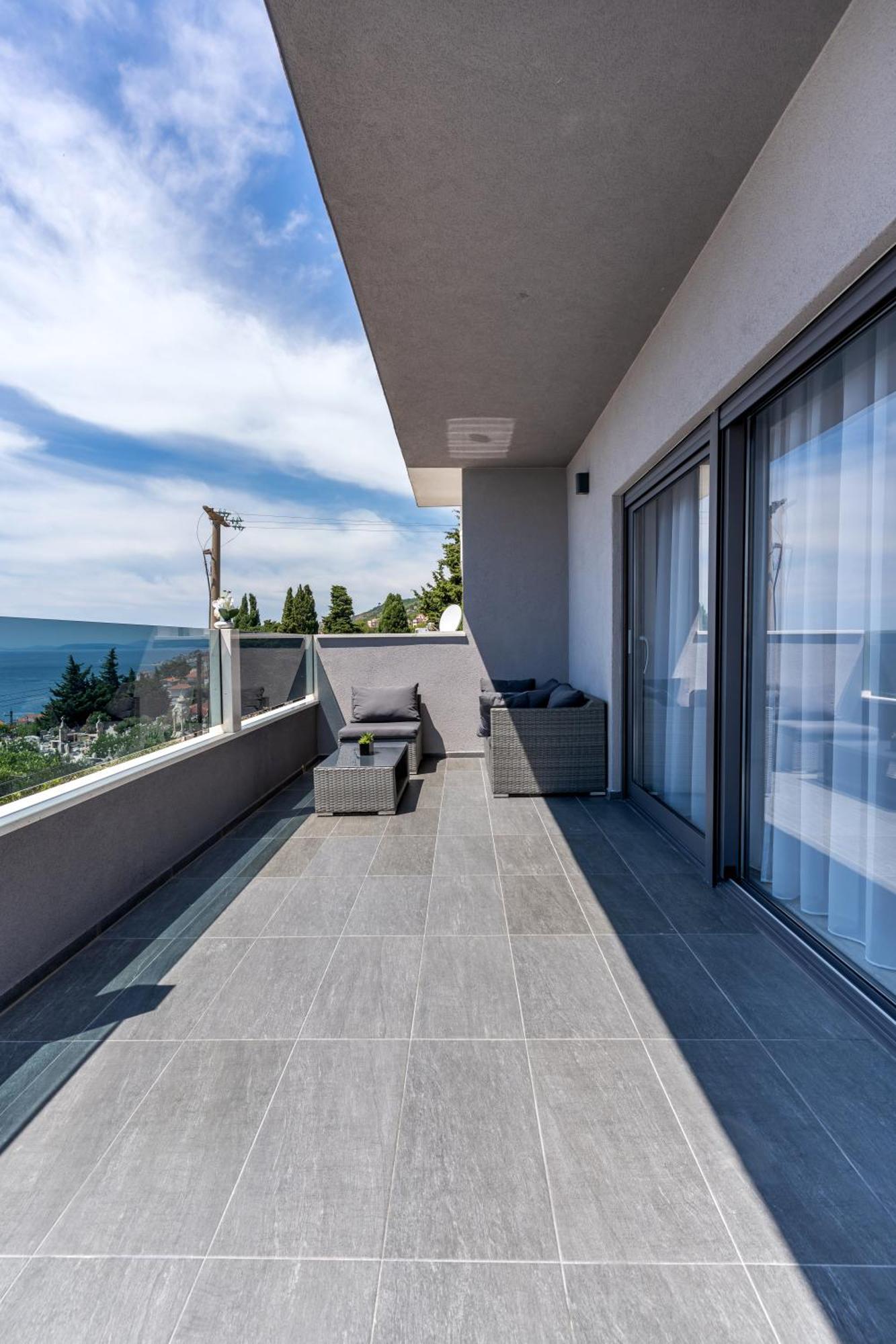 Luxury Apartment Lorena - Private Heated Pool - Jesenice  Exterior photo